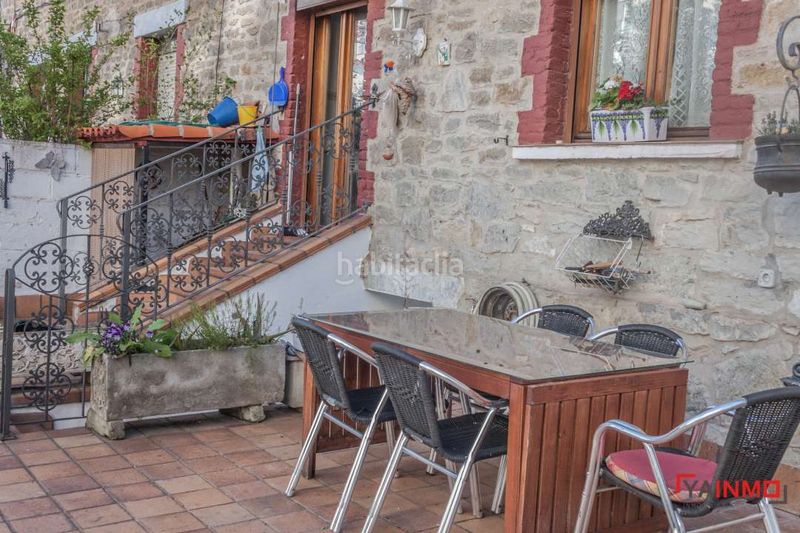 Foto cd856144-c2b5-4ca7-a592-59850c2abff1. Casa adossada amb calefacció a Judimendi Vitoria - Gasteiz