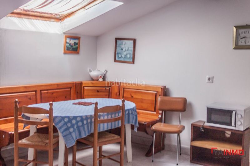 Foto cf1d7d64-12c0-443c-b29c-69463e4e5a3b. Casa adossada amb calefacció a Judimendi Vitoria - Gasteiz