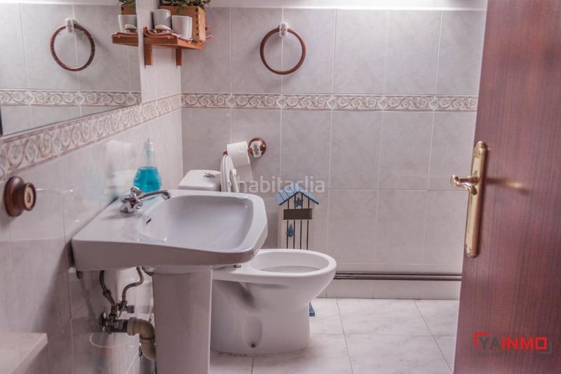 Foto fabeddaa-fe00-4b27-af7d-335111ab6f00. Casa adossada amb calefacció a Judimendi Vitoria - Gasteiz