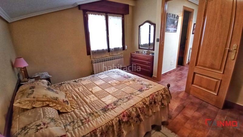 Foto f15772da-1e61-418b-a91d-60e71cee019c. Casa amb calefacció aparcament a Samaniego
