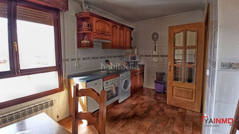 Foto f7c43dea-65e3-467c-b96f-4e1e46337b69. Casa amb calefacció aparcament a Samaniego