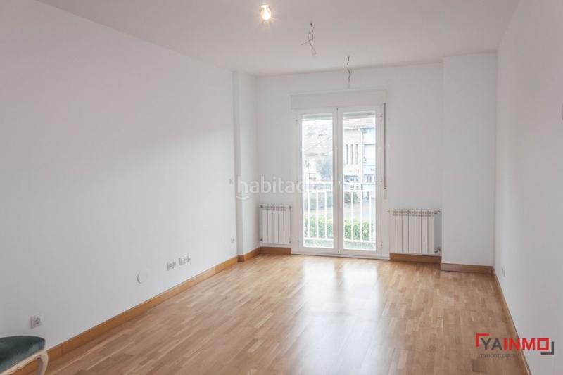 Foto 9560e270-1f97-4166-adf5-7e571861a2bd. Casa adossada amb calefacció aparcament a Alegría - Dulantzi