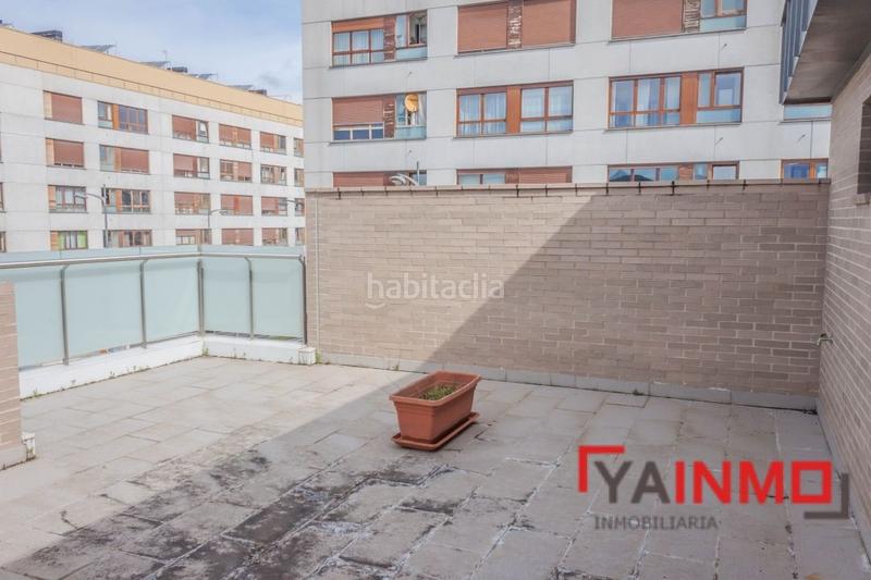 Foto 1c6f1002-5a4e-4807-8d48-41f8f04e73bf. Casa adossada amb calefacció aparcament a Zabalgana Vitoria - Gasteiz