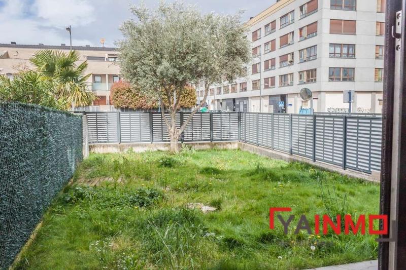 Foto 209338fb-50c7-414c-8351-f5d6667af840. Casa adossada amb calefacció aparcament a Zabalgana Vitoria - Gasteiz