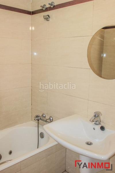 Foto 32f9a5ed-8151-49b7-9caa-2828529301cd. Casa adossada amb calefacció aparcament a Zabalgana Vitoria - Gasteiz