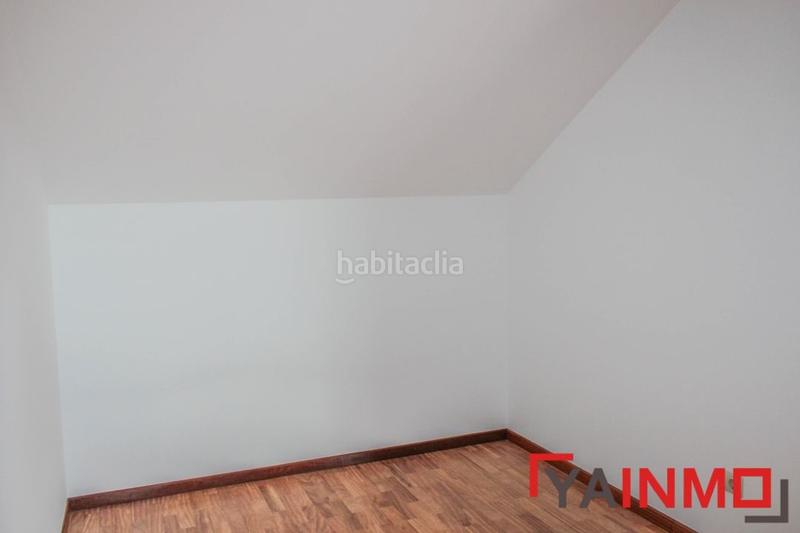 Foto ae8ff47d-f684-4a0a-8986-55c22373719f. Casa adossada amb calefacció aparcament a Zabalgana Vitoria - Gasteiz