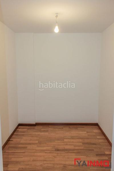 Foto efbaf014-defa-4f9d-8845-b9618a4202e5. Casa adossada amb calefacció aparcament a Zabalgana Vitoria - Gasteiz