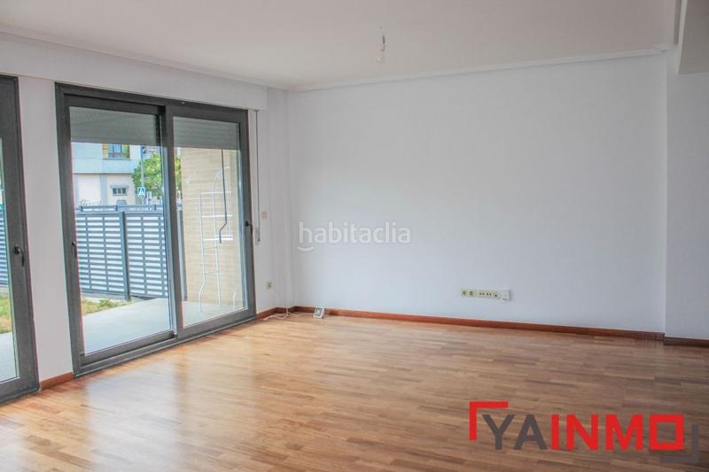 Foto f9277374-478b-46c7-b027-44207cec4b4b. Casa adossada amb calefacció aparcament a Zabalgana Vitoria - Gasteiz