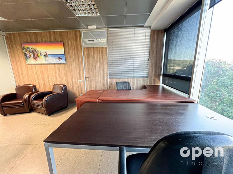 Foto 8ed0ead6-260b-48ba-9e27-d8d1fed34f6b. Rent office space with heating in Les Fonts Terrassa