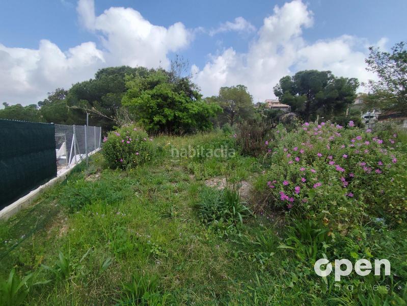 Foto 3ed1d99a-39cc-476d-bb95-0cddebffcde0. Finca rústica en ernest hemingway 77 calle ernest hemingway rubi en Rubí