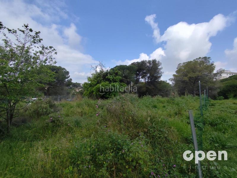 Foto bd0f07d2-65ac-450e-9785-cb5e72de1c17. Finca rústica en ernest hemingway 77 calle ernest hemingway rubi en Rubí