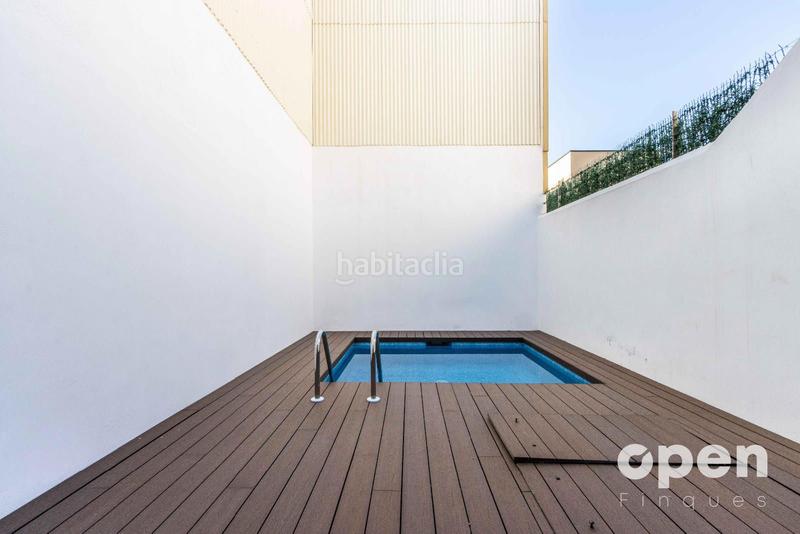 Foto 7f54f6fa-f108-4df0-bc09-b11ee8634efc. Casa adossada amb calefacció piscina a Segle XX Terrassa