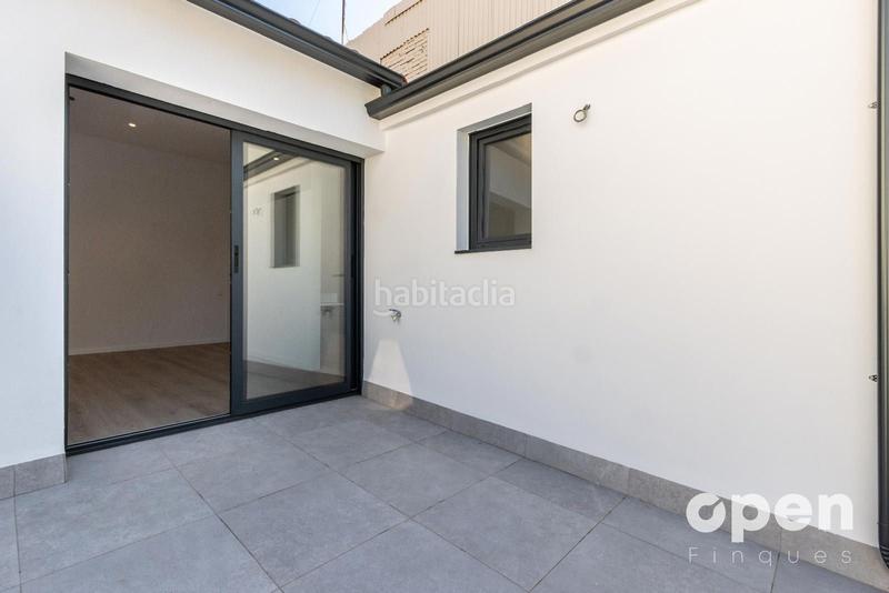 Foto a46b9e3a-c9d7-453f-bf18-57ee74e87aba. Casa adossada amb calefacció piscina a Segle XX Terrassa