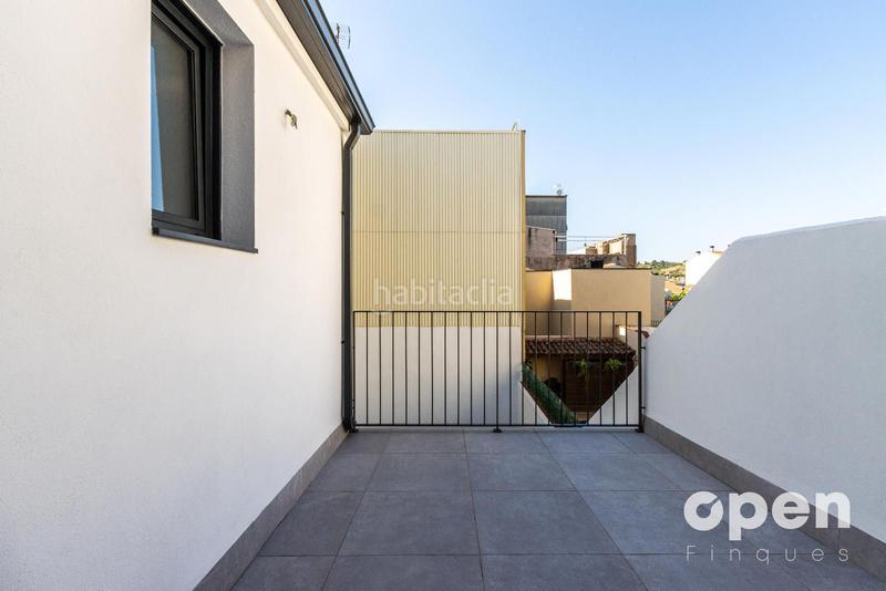 Foto c86a3414-8b22-451d-bd6c-486ae918d65c. Casa adossada amb calefacció piscina a Segle XX Terrassa