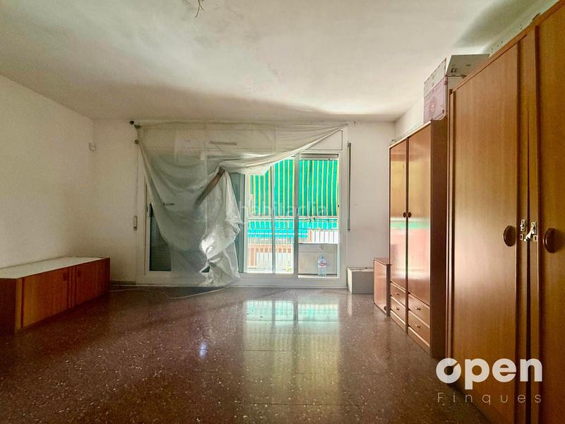 Foto a2a5e7a9-9a37-408a-a5c1-b6efb623a48a. Piso calle américa en Can Parellada Terrassa