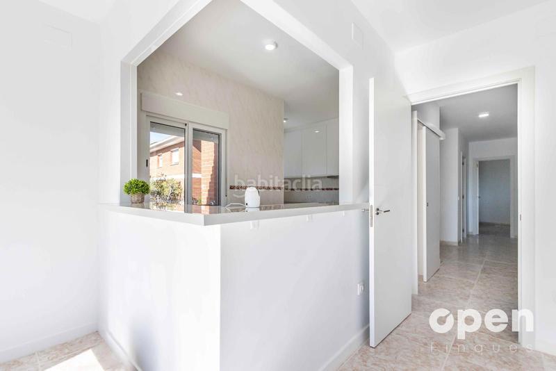 Foto 1bd271f9-c848-451c-9a58-57b6734ba108. Chalet zona can torrents en Cunit residencial Cunit