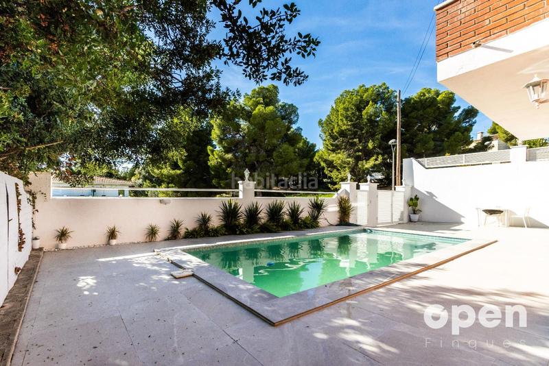 Foto 2234d52e-799e-4c09-b40b-c3f429e013d0. Chalet zona can torrents en Cunit residencial Cunit