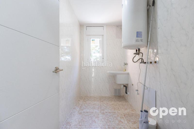 Foto 5f6d6d02-5dae-4b5c-8a4f-585a19ce2c6a. Chalet zona can torrents en Cunit residencial Cunit