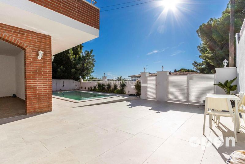 Foto 7ebbb971-01e2-4fe8-b3cc-14ef5d7f7e11. Chalet zona can torrents en Cunit residencial Cunit