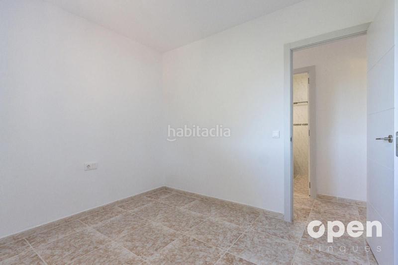 Foto ddd3c23b-dc4d-481e-9c9c-2efd1b8b3d8a. Chalet zona can torrents en Cunit residencial Cunit