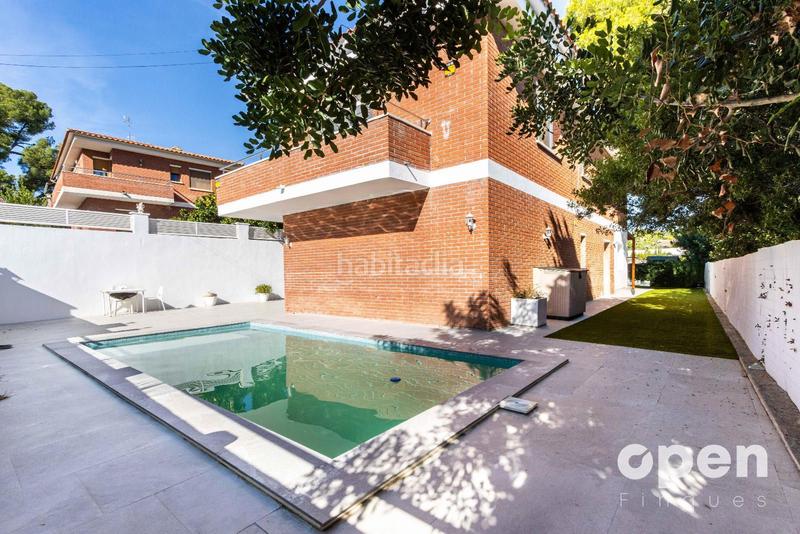 Foto fee745b2-4cfb-4134-b08e-ca2f49d55cfe. Chalet zona can torrents en Cunit residencial Cunit