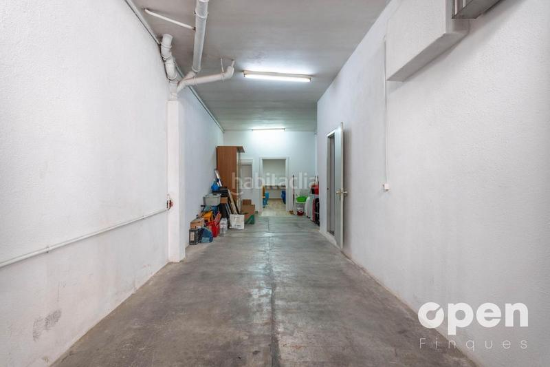 Foto 796f758d-1139-4ad0-b266-a6da6123a95c. Casa adosada calle de pau claris en Barri del Centre Terrassa