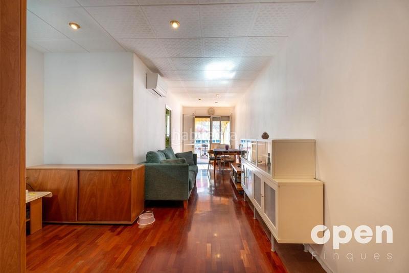 Foto c739ab23-9807-406e-9fb4-d2e6cf68d69d. Casa adosada calle de pau claris en Barri del Centre Terrassa