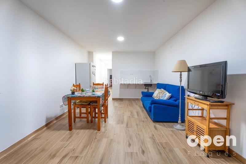 Foto d56a9b43-9d25-4215-a939-d2bdc617b07c. Casa adosada calle de pau claris en Barri del Centre Terrassa