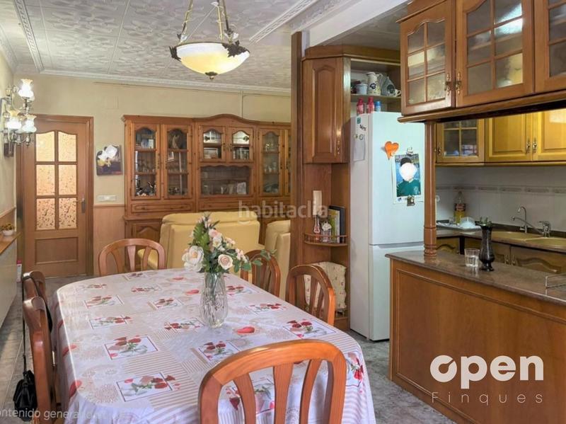 Foto b3930596-65e3-4957-95f9-7c811fe6b1ce. Casa calle dàngel guimerà en Can Palet Terrassa