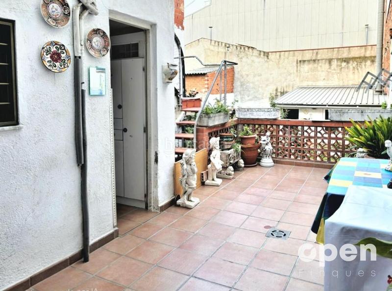 Foto df9954bb-b80d-42fa-86bd-d7b974bbf92b. Casa calle dàngel guimerà en Can Palet Terrassa