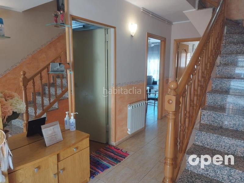 Foto 24319fc5-2223-45dc-8485-7d900722e220. Casa con riscaldamento parcheggio in Ca n´Oriol Rubí