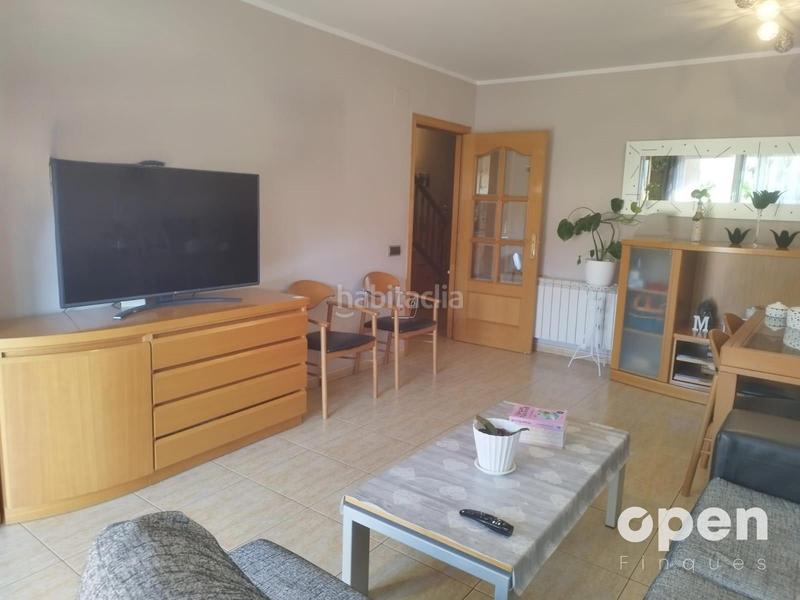 Foto 77b72569-5730-48a3-b059-ef9c51bccaf7. Casa con riscaldamento parcheggio in Ca n´Oriol Rubí