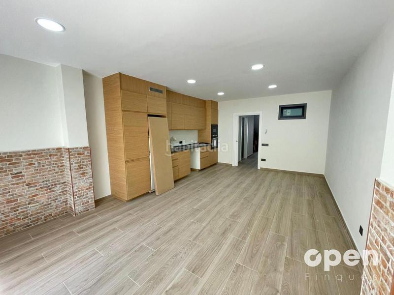 Foto d9e0aa7b-84e3-4ffa-b9b1-1cfa6524fc00. Pis amb calefacció a Ca n'Aurell Terrassa