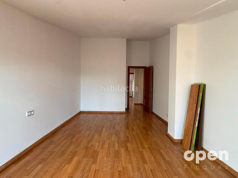 Foto 22e058d3-d869-4318-a60e-147ea46087a1. Zweistöckige wohnung mit heizung parking in Ca n´Oriol Rubí