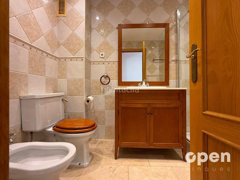 Foto cddda61e-0a08-430c-a68f-109d9a6d0bd4. Zweistöckige wohnung mit heizung parking in Ca n´Oriol Rubí