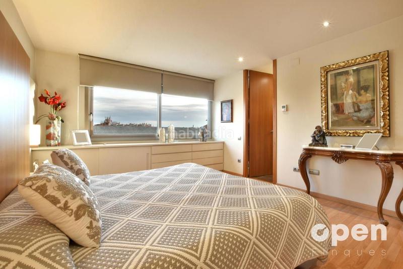 Foto 7f7d4773-de10-4aa8-9417-b6c6443b8e3b. Casa adosada calle de la poetessa caparà en Sant Pere Nord Terrassa