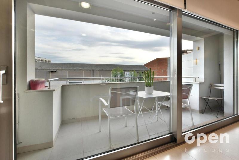 Foto 8dbfa1ac-e0ab-45ef-ae19-fd1e3ac1f957. Casa adosada calle de la poetessa caparà en Sant Pere Nord Terrassa