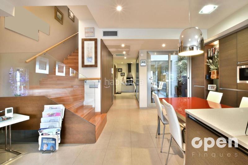 Foto 9b986fff-4735-43dd-8cee-f4ec06579d8b. Casa adosada calle de la poetessa caparà en Sant Pere Nord Terrassa