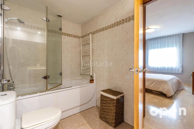 Foto 1b74180f-0e31-4bad-9dc8-141145bb7d80. Duplex avec chauffage dans Ca n'Aurell Terrassa