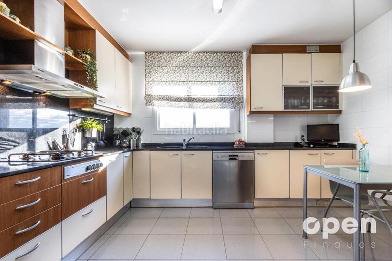 Foto a3a88822-2850-4aec-ba96-d51afdff4931. Duplex avec chauffage dans Ca n'Aurell Terrassa