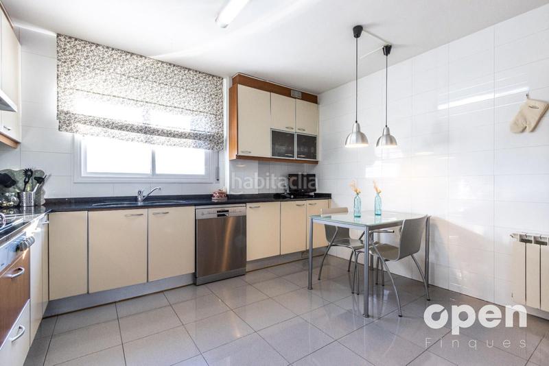 Foto fac88618-9119-4bc4-a55f-f9fe2b885cd8. Duplex avec chauffage dans Ca n'Aurell Terrassa