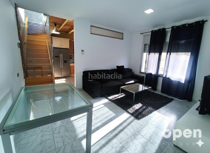 Foto a61102eb-f048-4dac-bd7c-0e589f8489d7. Dúplex calle pompeu fabra en Sant Pere Nord Terrassa