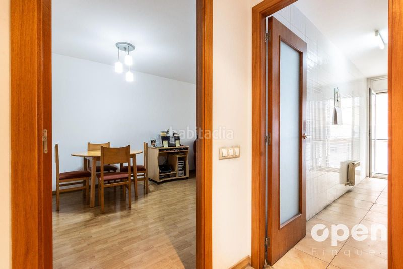 Foto 1a3ce2b5-50fd-40fa-9ab3-80e7dad28dad. Pis amb calefacció aparcament a Egara Terrassa