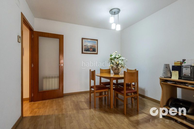 Foto 43550a62-ab1e-407e-bda6-845398129e25. Pis amb calefacció aparcament a Egara Terrassa