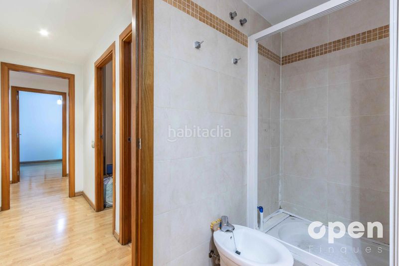 Foto 7b155ebd-861a-4ee3-bc91-9afade7340b3. Pis amb calefacció aparcament a Egara Terrassa