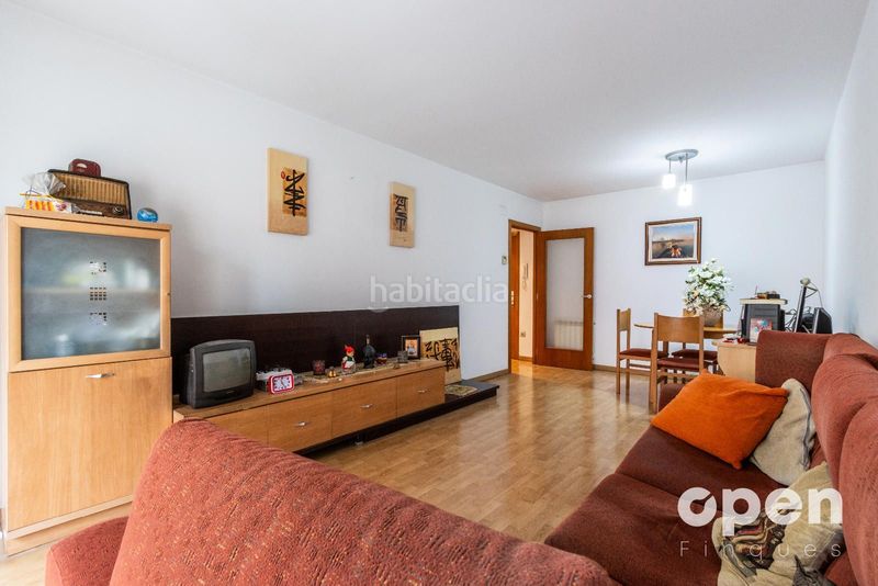 Foto 821af6e8-7390-48f4-aaa3-16d761e72561. Pis amb calefacció aparcament a Egara Terrassa