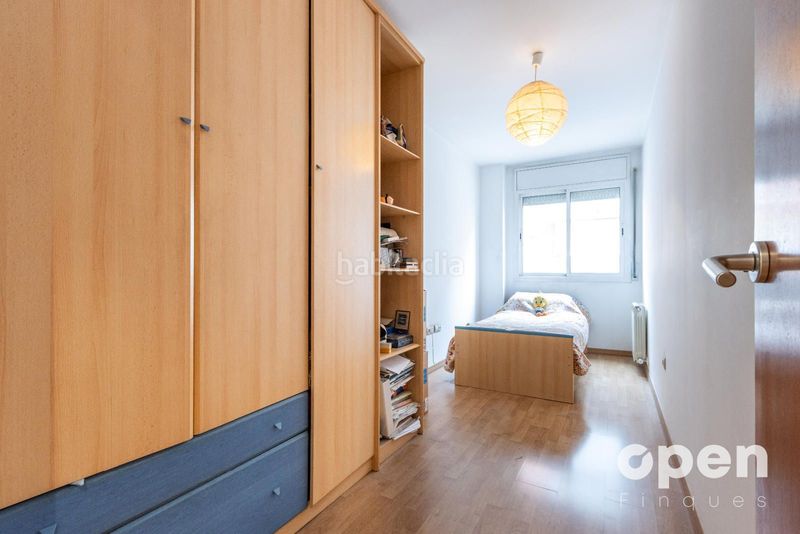 Foto 84710a68-4cfe-4d41-8773-63feffd92343. Pis amb calefacció aparcament a Egara Terrassa