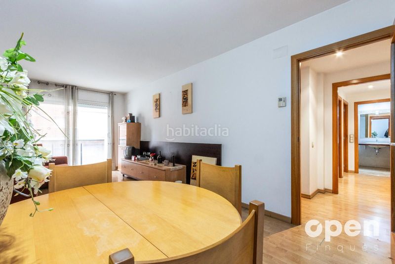 Foto 94158a2d-96eb-46e5-87dc-ed0efa33b91c. Pis amb calefacció aparcament a Egara Terrassa