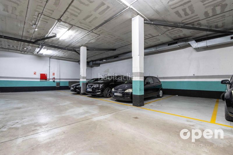 Foto e4797f68-349f-47b7-8bb8-3410bbcea7d2. Pis amb calefacció aparcament a Egara Terrassa