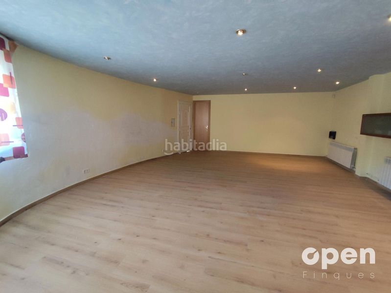 Foto 5a410e66-26ea-450c-9829-75d13cac1aac. Chalet calle de josep trueta en Ca n'Aurell Terrassa